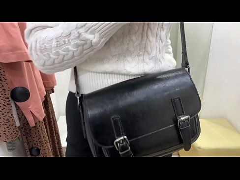 ❤️ Masturbação pública da jovem cadela FeralBerry com um dildo no provador ❤️ Porno vídeo em pt.myastro.top
